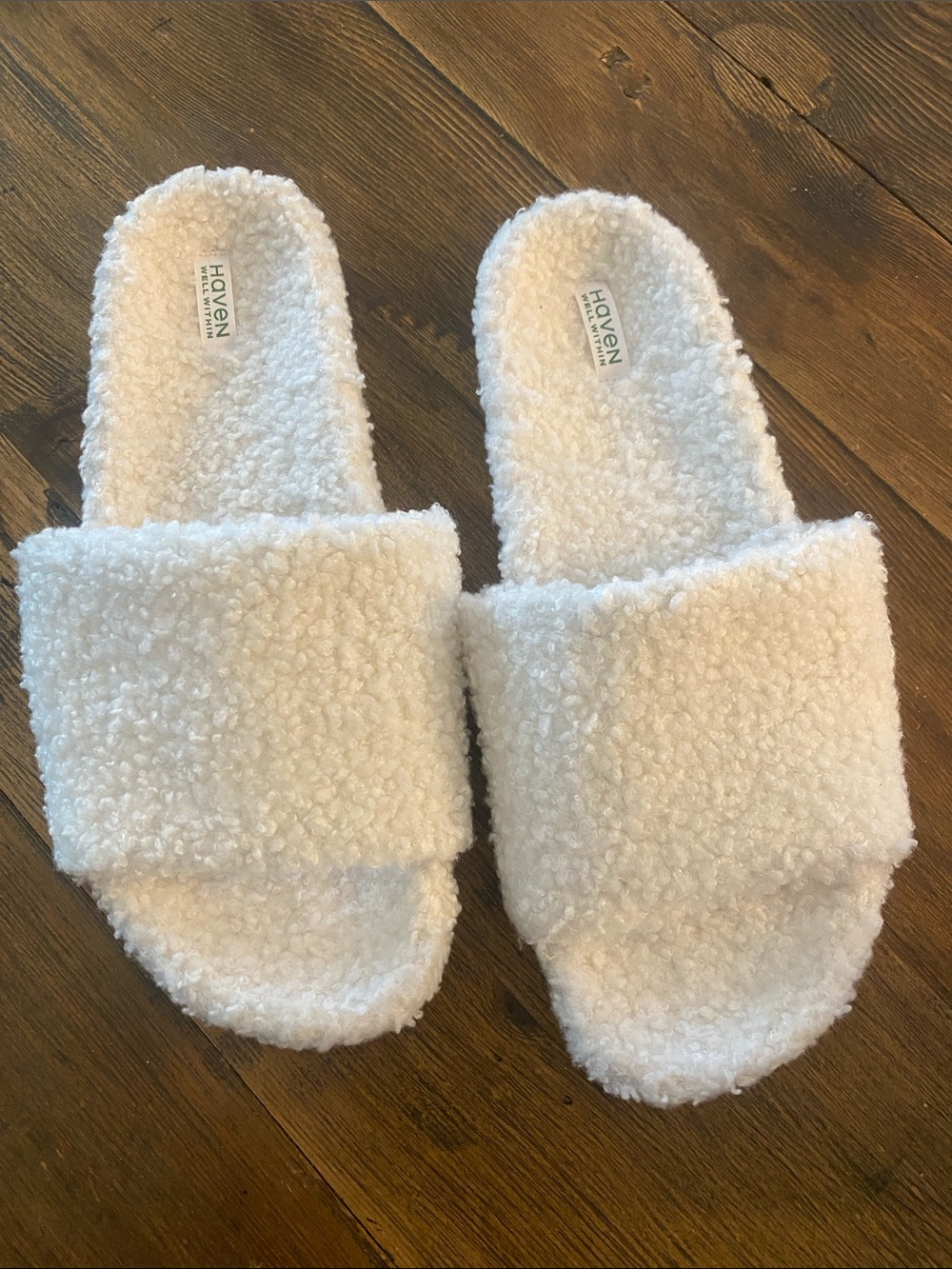 Haven Well Within  White Plush Faux-Sherpa Slide Slippers size 10